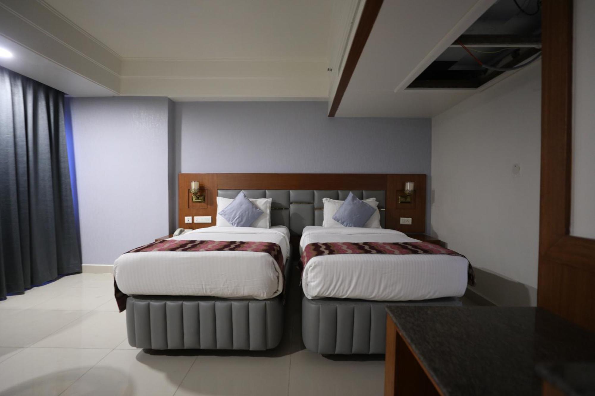 Eastin Hotels Hyderabad Eksteriør billede